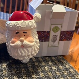 Scentsy Festive Santa Plug-In Warmer - Red and White